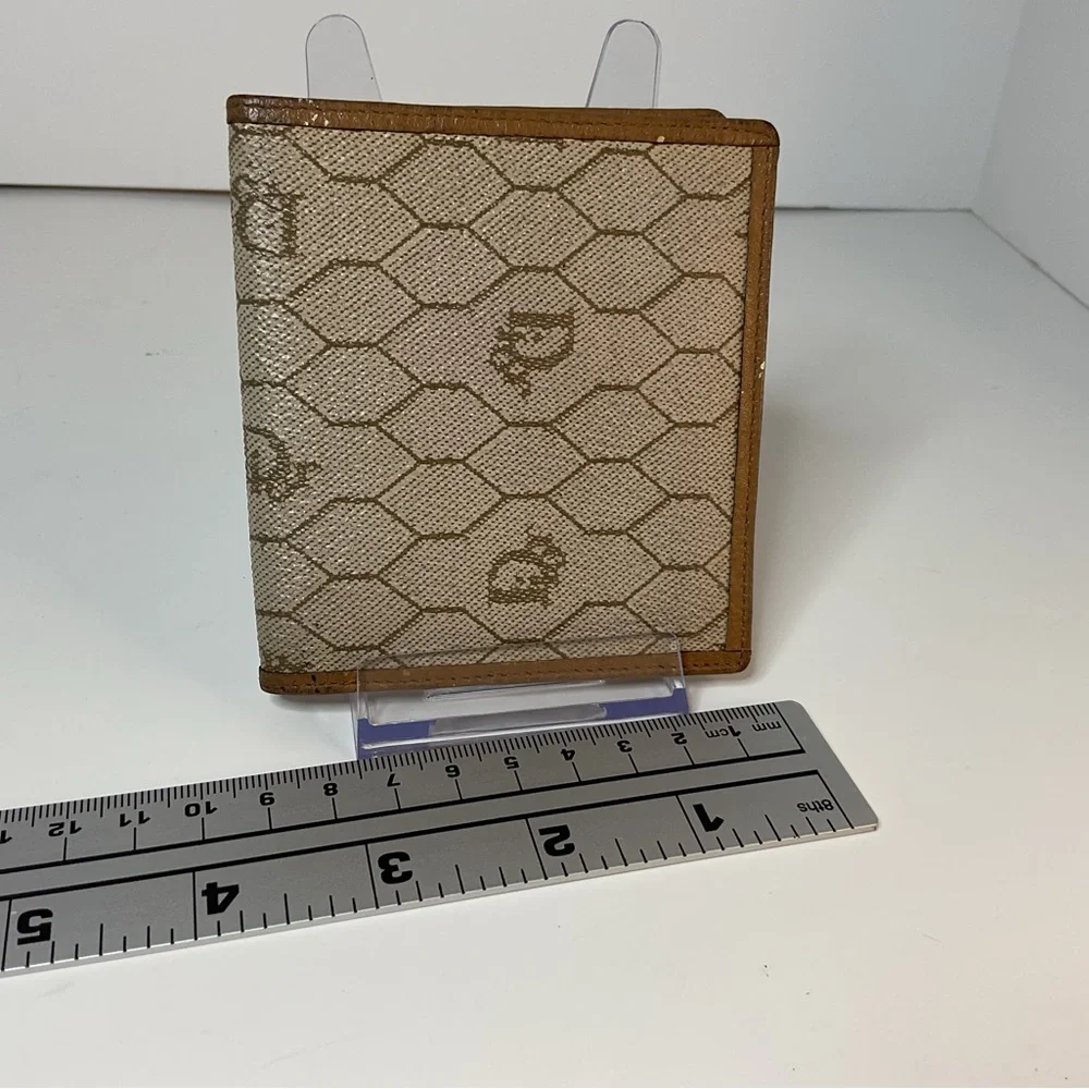 CHRISTIAN DIOR BIFOLD WALLET, RARE.